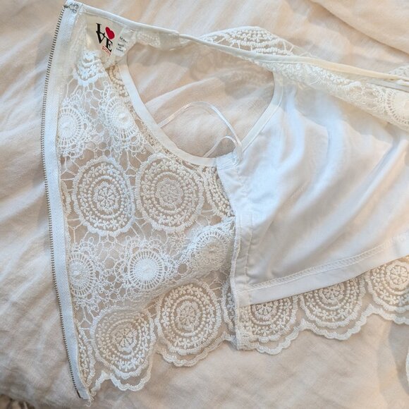 White Lace Two-Piece Skirt and Top Set - Picture 7 of 12